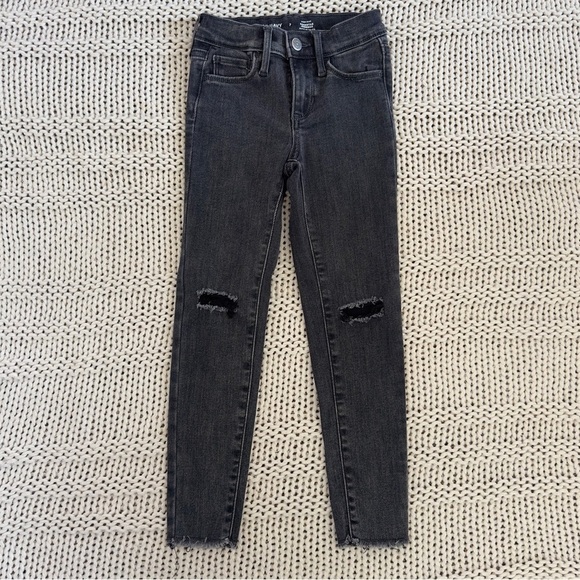 Old Navy High-Waisted Rockstar 360° Stretch Ripped Jeggings Size 7 - Picture 2 of 7